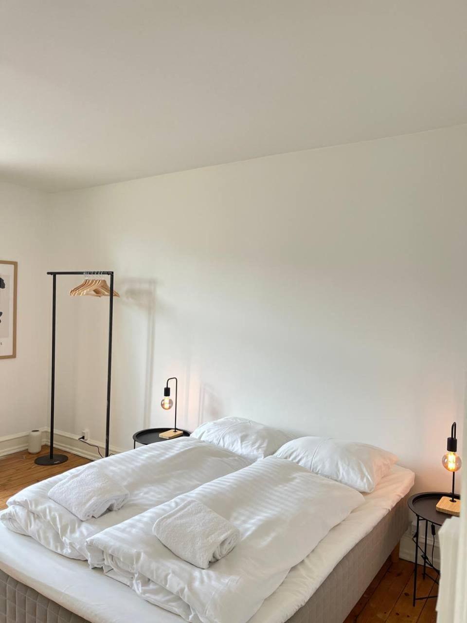 L - Gammel Jernbanevej 19 4 * København